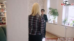 Deutsches Fake Casting mit einer sexy Blondine