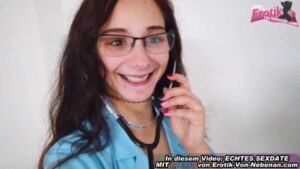Tschechische Teen mit Brille privat gefickt